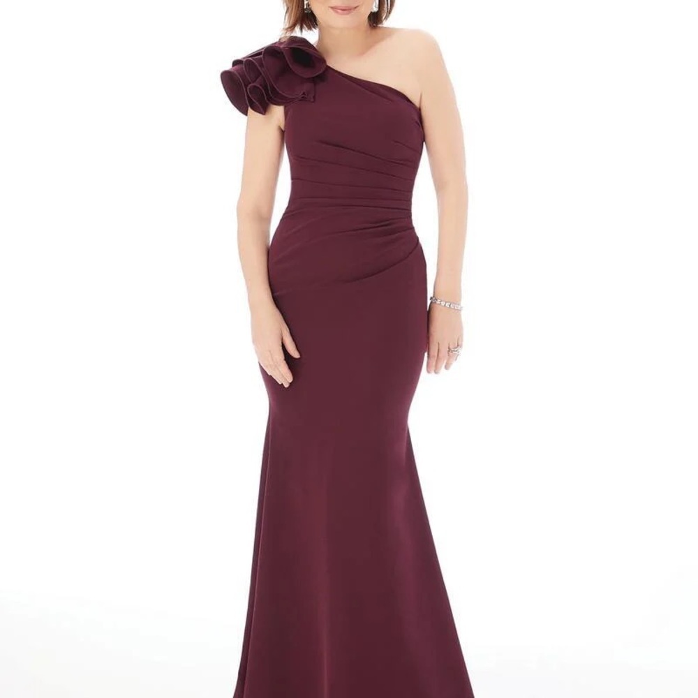 Elegant One-Shoulder Burgundy Dress